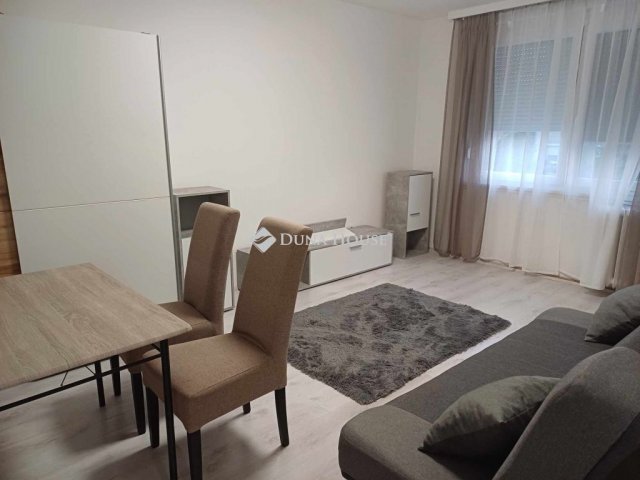 Kiadó panellakás, albérlet, Miskolcon 130 E Ft / hó, 1+1 szobás