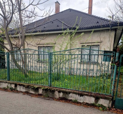 Eladó családi ház, Kecskeméten, Széchenyi körúton 63 M Ft