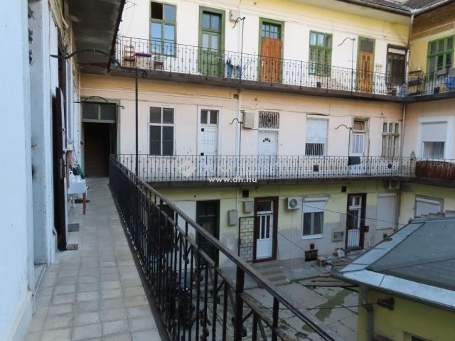 Eladó téglalakás, Budapesten, VIII. kerületben 39.9 M Ft