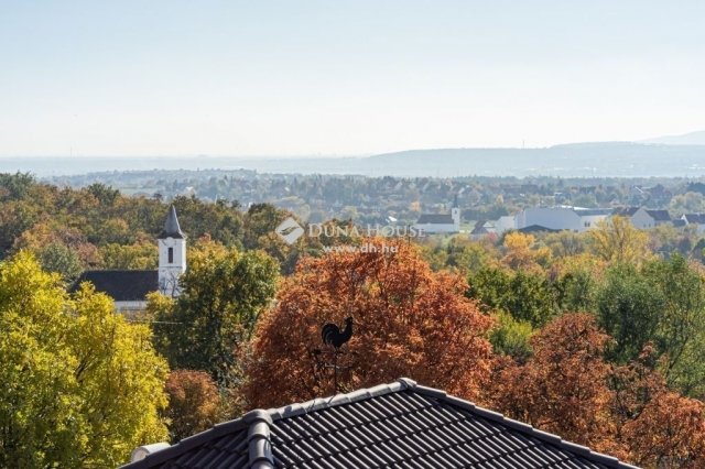 Eladó családi ház, Szentendrén 530 M Ft, 6 szobás