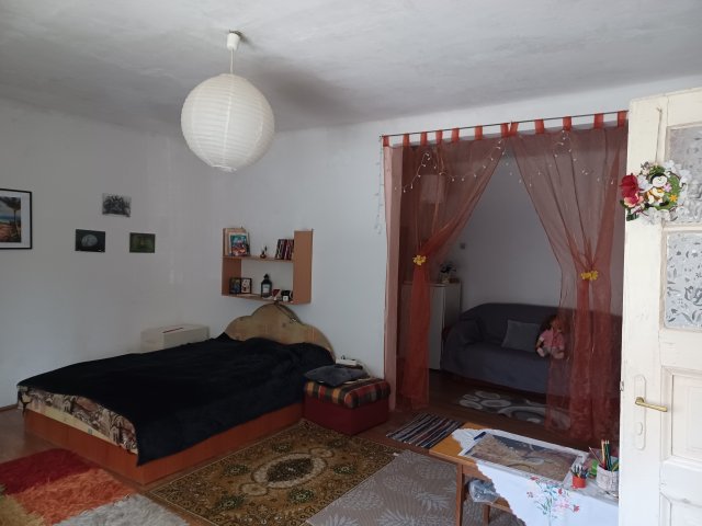 Eladó családi ház, Tahitótfalun 38.5 M Ft, 2 szobás