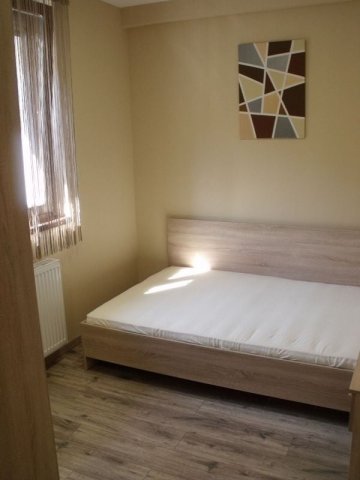 Kiadó téglalakás, albérlet, Pécsett 280 E Ft / hó, 3 szobás