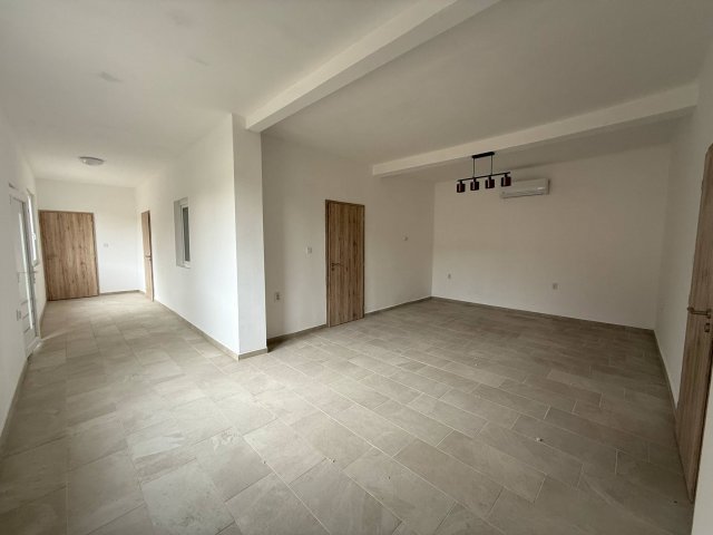 Eladó családi ház, Hartán 32.99 M Ft, 4 szobás
