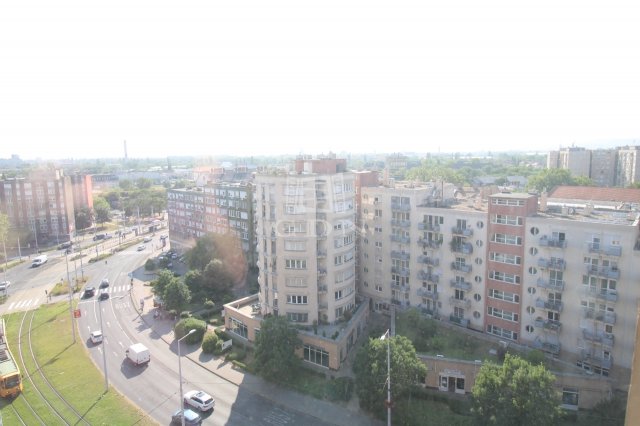 Eladó panellakás, Budapesten, X. kerületben 57.5 M Ft, 3+1 szobás