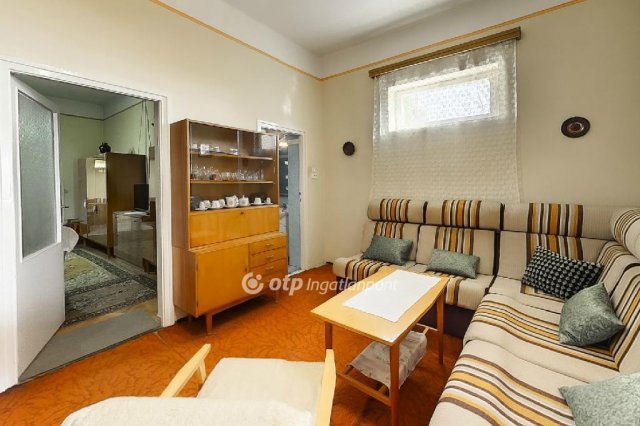 Eladó családi ház, Mezőkövesden 35 M Ft, 3 szobás