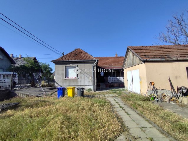 Eladó családi ház, Dunaharasztin 24.9 M Ft, 2 szobás