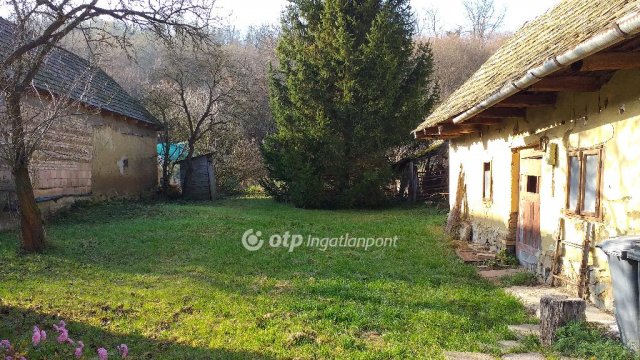 Eladó családi ház, Kishartyánon 4.3 M Ft, 2 szobás