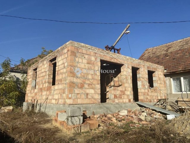 Eladó ikerház, Érden 39.9 M Ft, 4 szobás / költözzbe.hu