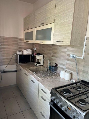 Kiadó téglalakás, albérlet, Debrecenben 170 E Ft / hó, 2 szobás