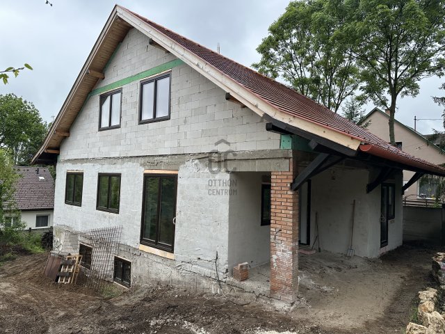 Eladó családi ház, Piliscsabán 83 M Ft, 3 szobás