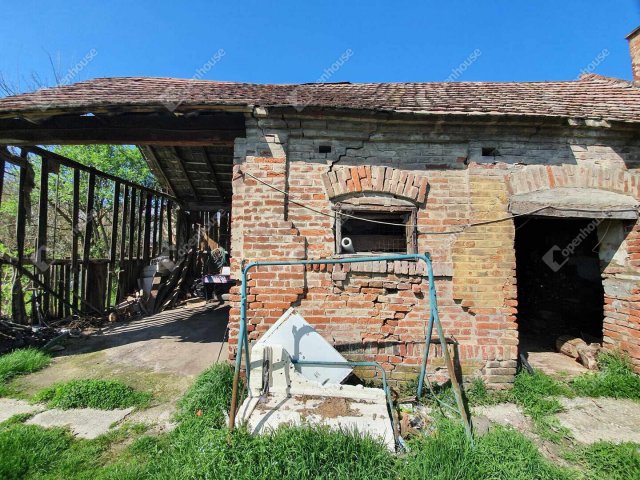 Eladó családi ház, Hobolon 12.2 M Ft, 2 szobás