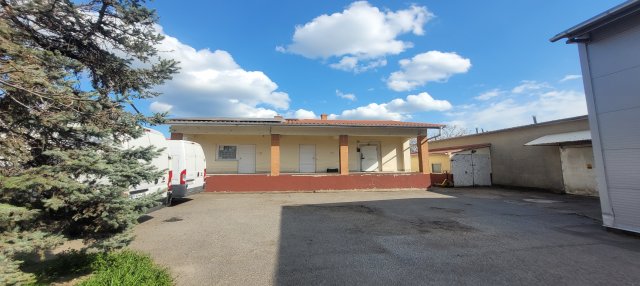 Eladó ipari ingatlan, Debrecenben 390 M Ft / költözzbe.hu