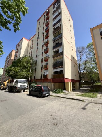 Eladó panellakás, Pécsett, Varsány utcában 33.9 M Ft, 2 szobás