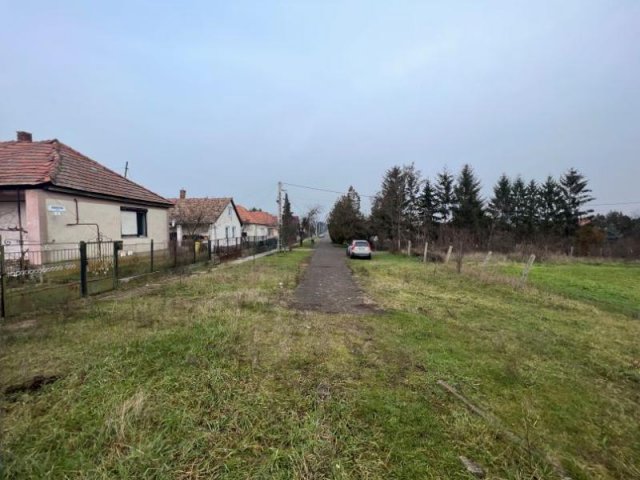 Eladó telek, Kompolton 1.2 M Ft / költözzbe.hu