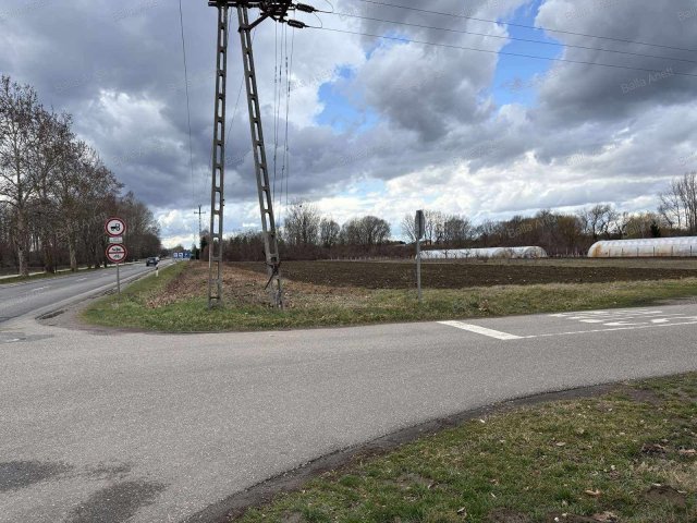 Eladó telek, Apagyon 10.9 M Ft / költözzbe.hu