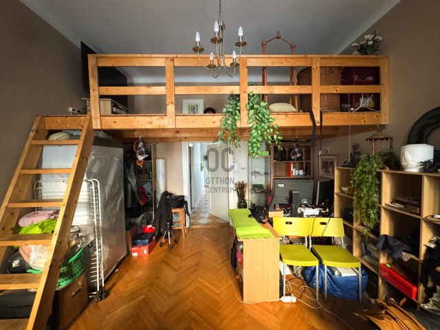 Eladó téglalakás, Budapesten, VI. kerületben 67 M Ft, 1 szobás