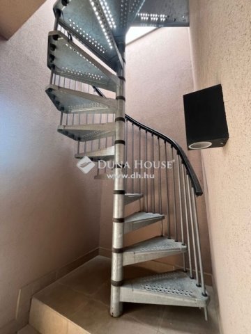 Eladó családi ház, Érden 219.9 M Ft, 5 szobás