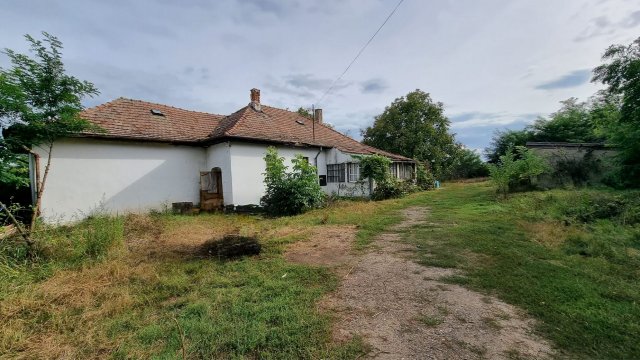 Eladó családi ház, Kálmánházán 10 M Ft, 3 szobás