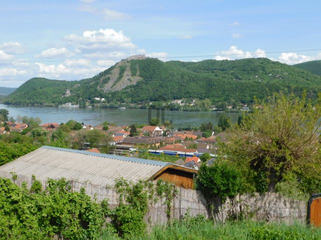 Eladó nyaraló, Nagymaroson 49.5 M Ft, 2 szobás