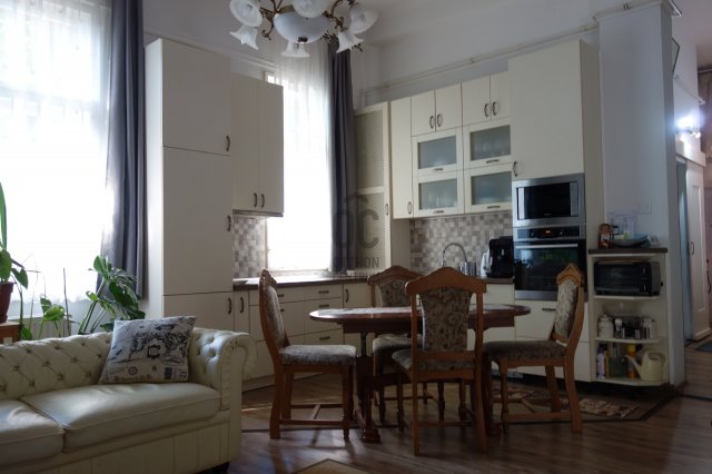 Eladó téglalakás, Budapesten, XIV. kerületben 99 M Ft, 3 szobás