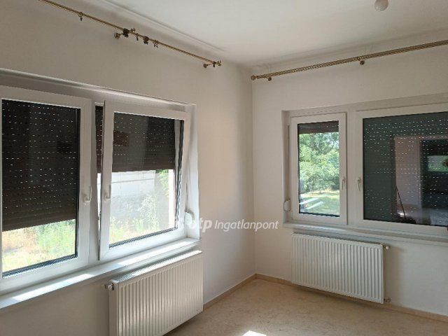 Eladó családi ház, Zsámbokon 57.9 M Ft, 3 szobás