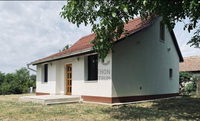 Eladó családi ház, Debrecenben, Sikló utcában 32.5 M Ft