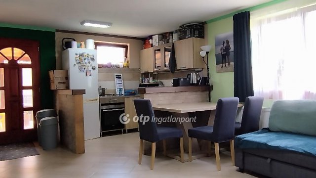Eladó családi ház, Dömsödön 38.9 M Ft, 2 szobás