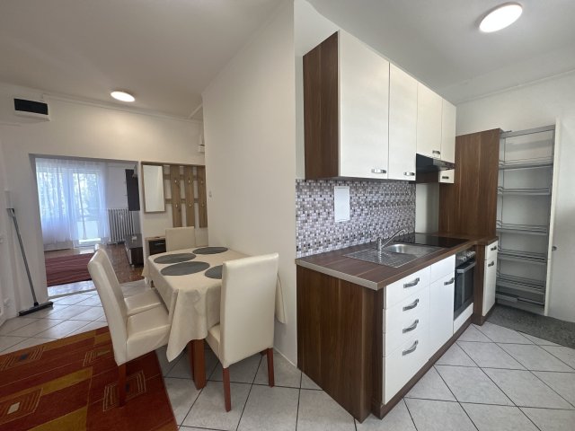Kiadó téglalakás, albérlet, Győrött 220 E Ft / hó