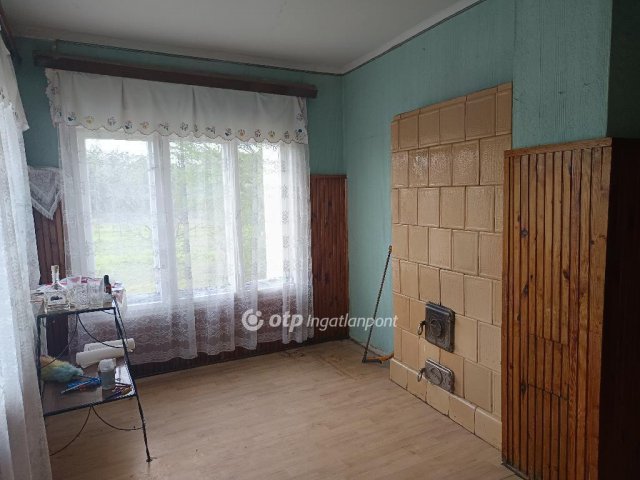Eladó családi ház, Tökölön 48 M Ft, 2 szobás