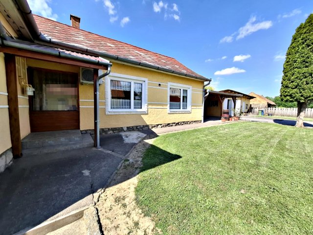 Eladó családi ház, Taszáron 52.5 M Ft, 4 szobás