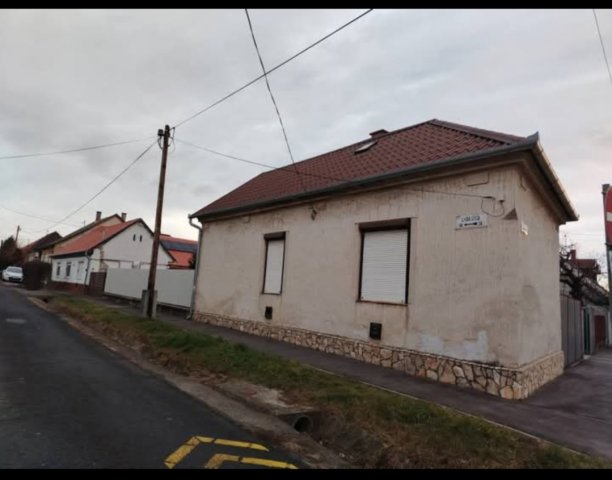 Eladó családi ház, Kaposváron, Tavasz utcában 22.9 M Ft
