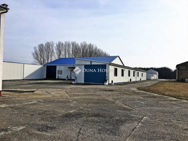 Eladó ipari ingatlan, Vésén 500 M Ft / költözzbe.hu