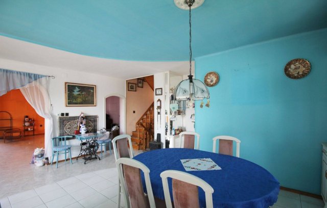 Eladó családi ház, Dombóváron 47 M Ft, 5 szobás