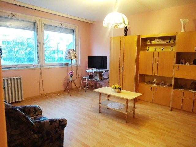 Eladó panellakás, Nagykőrösön 26.5 M Ft, 2 szobás