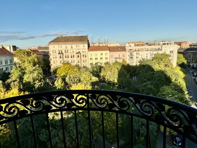 Eladó téglalakás, Budapesten, VIII. kerületben 104.9 M Ft