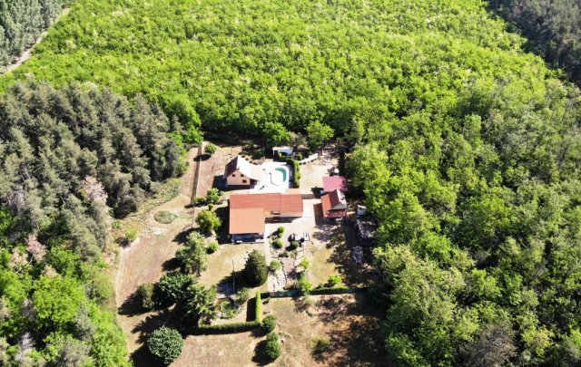 Eladó családi ház, Csemőn 110 M Ft, 5 szobás