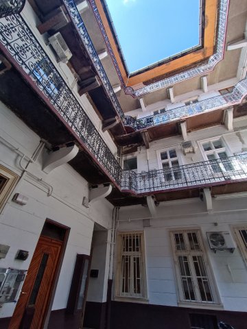 Kiadó téglalakás, albérlet, Budapesten, VI. kerületben