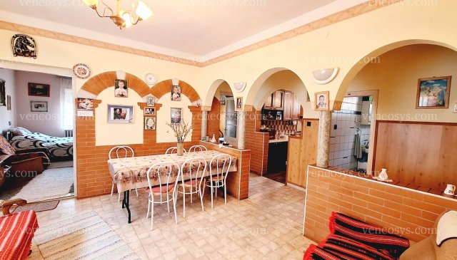 Eladó családi ház, Szirmabesenyőn 34.9 M Ft, 3+1 szobás