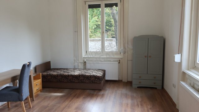 Eladó családi ház, Budapesten, XV. kerületben 102 M Ft, 5 szobás