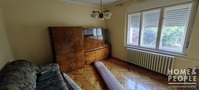 Eladó családi ház, Szegeden 51.99 M Ft, 2+1 szobás