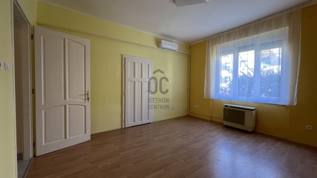 Kiadó téglalakás, albérlet, Szekszárdon 145 E Ft / hó
