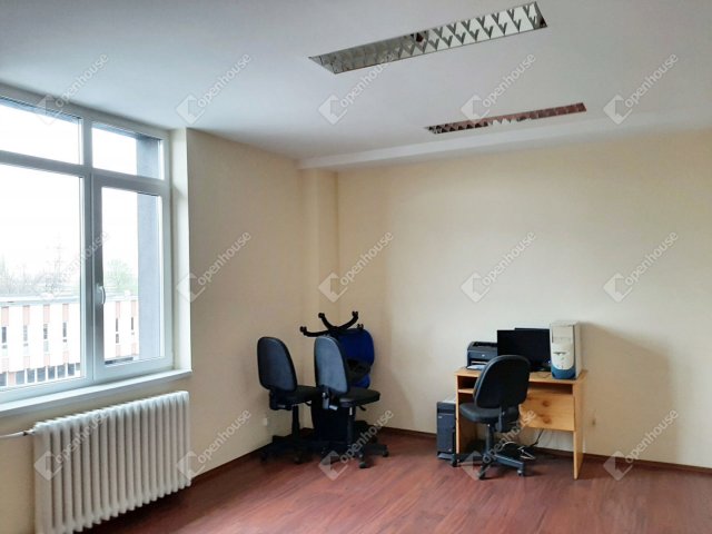Kiadó iroda, Debrecenben 69 E Ft / hó, 1 szobás