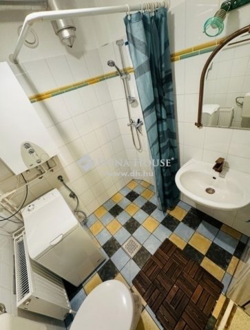 Eladó családi ház, Budapesten, XIX. kerületben 41 M Ft, 2 szobás