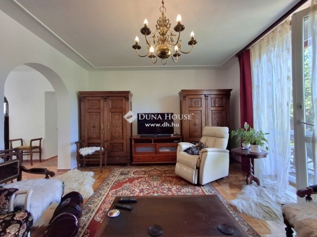 Eladó családi ház, Debrecenben 140 M Ft, 4 szobás