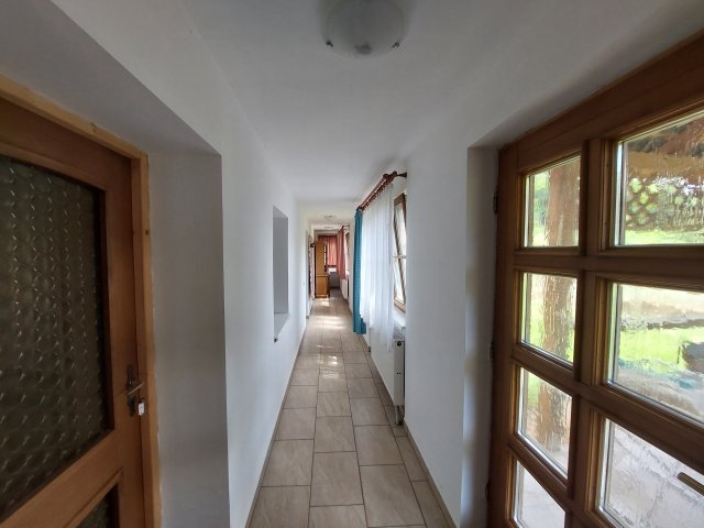 Eladó családi ház, Ozorán 80 M Ft, 4 szobás