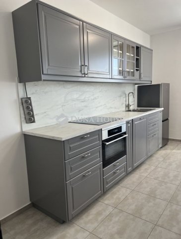 Kiadó téglalakás, albérlet, Kecskeméten 180 E Ft / hó