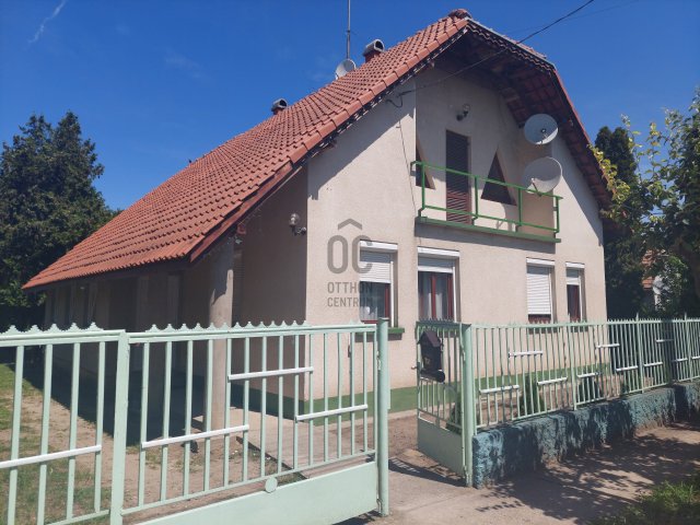Eladó családi ház, Albertirsán 55 M Ft, 6 szobás