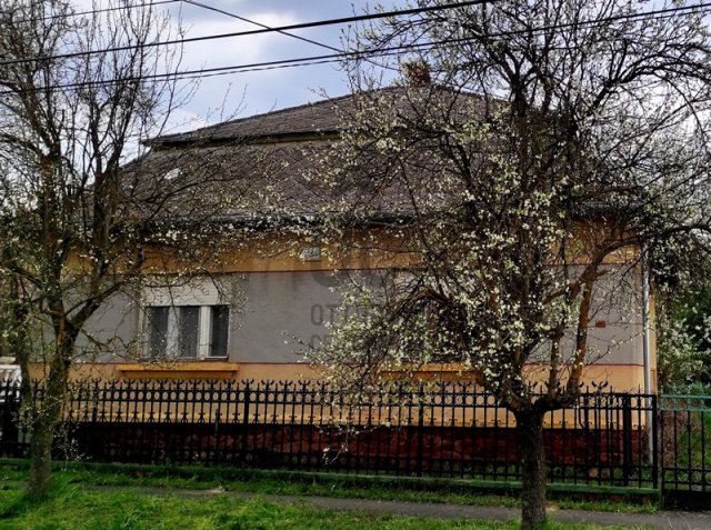 Eladó családi ház, Szőkedencsen 15.9 M Ft, 3 szobás
