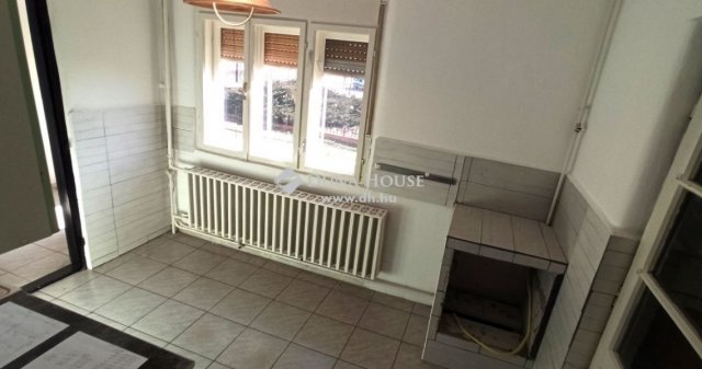 Eladó mezogazdasagi ingatlan, Tiszakécskén 32 M Ft, 4 szobás