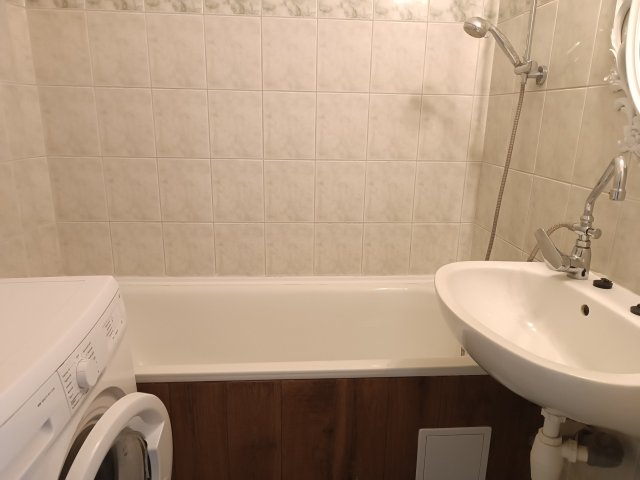 Kiadó panellakás, albérlet, Kecskeméten 150 E Ft / hó